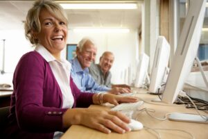 Savvy Seniors Share Technology Tips With Their Peers