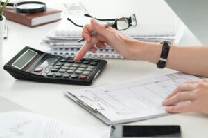 6 Easy Steps to Create a Simple, Effective Budget